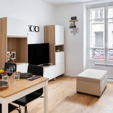 Charming Near The Bastille *