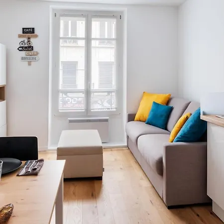 Charming Near The Bastille *